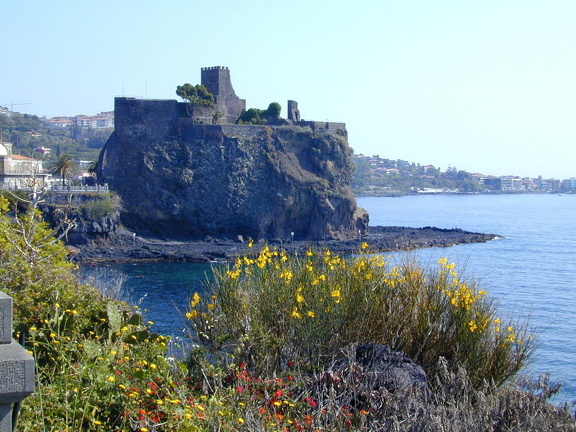 Aci Castello