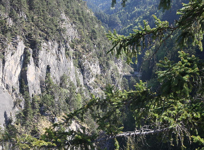 Ehnbach_Brücke - Kopie.jpg